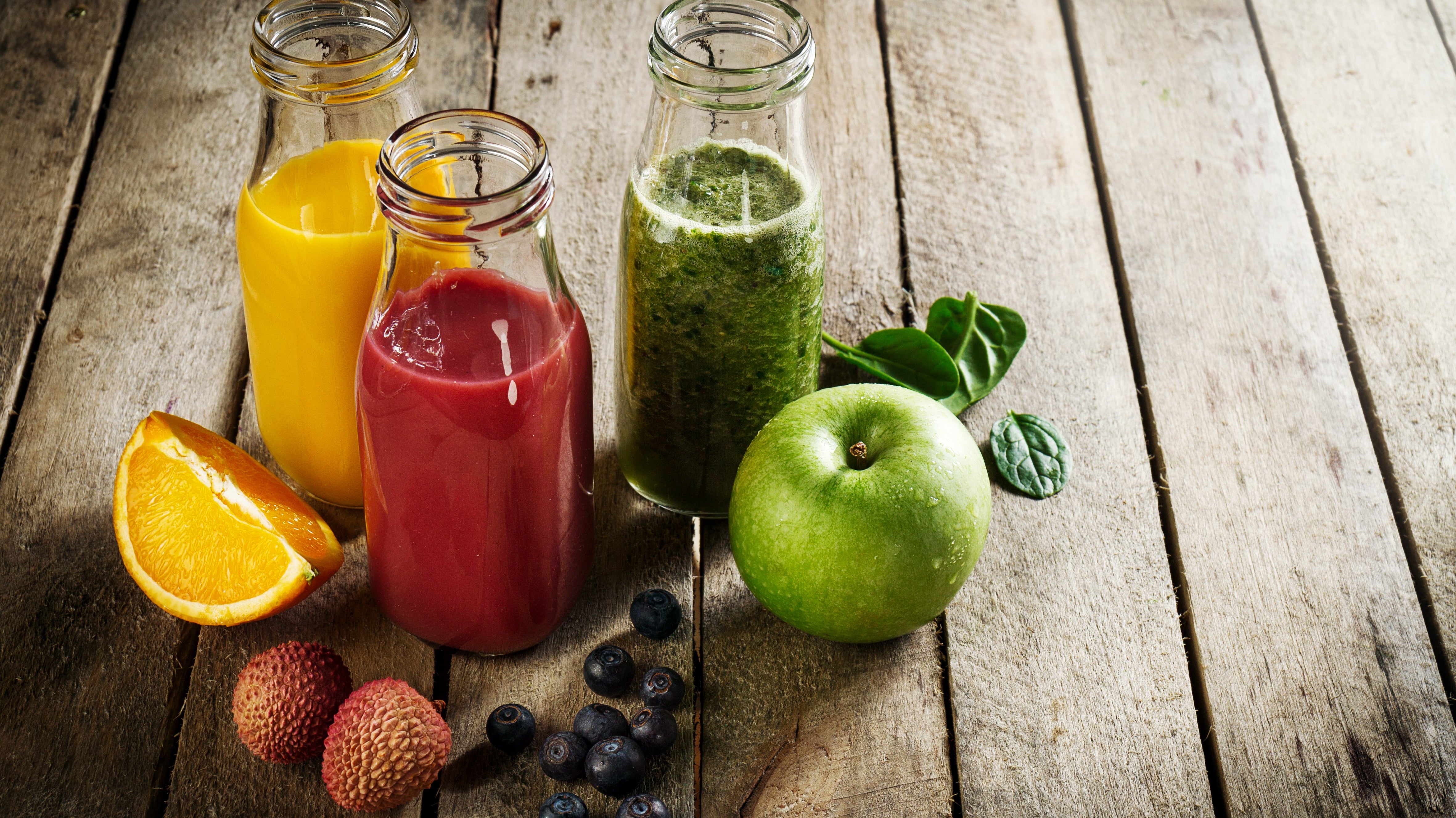 7 jugos saludables para energía, digestión y sistema inmune (fáciles de preparar)