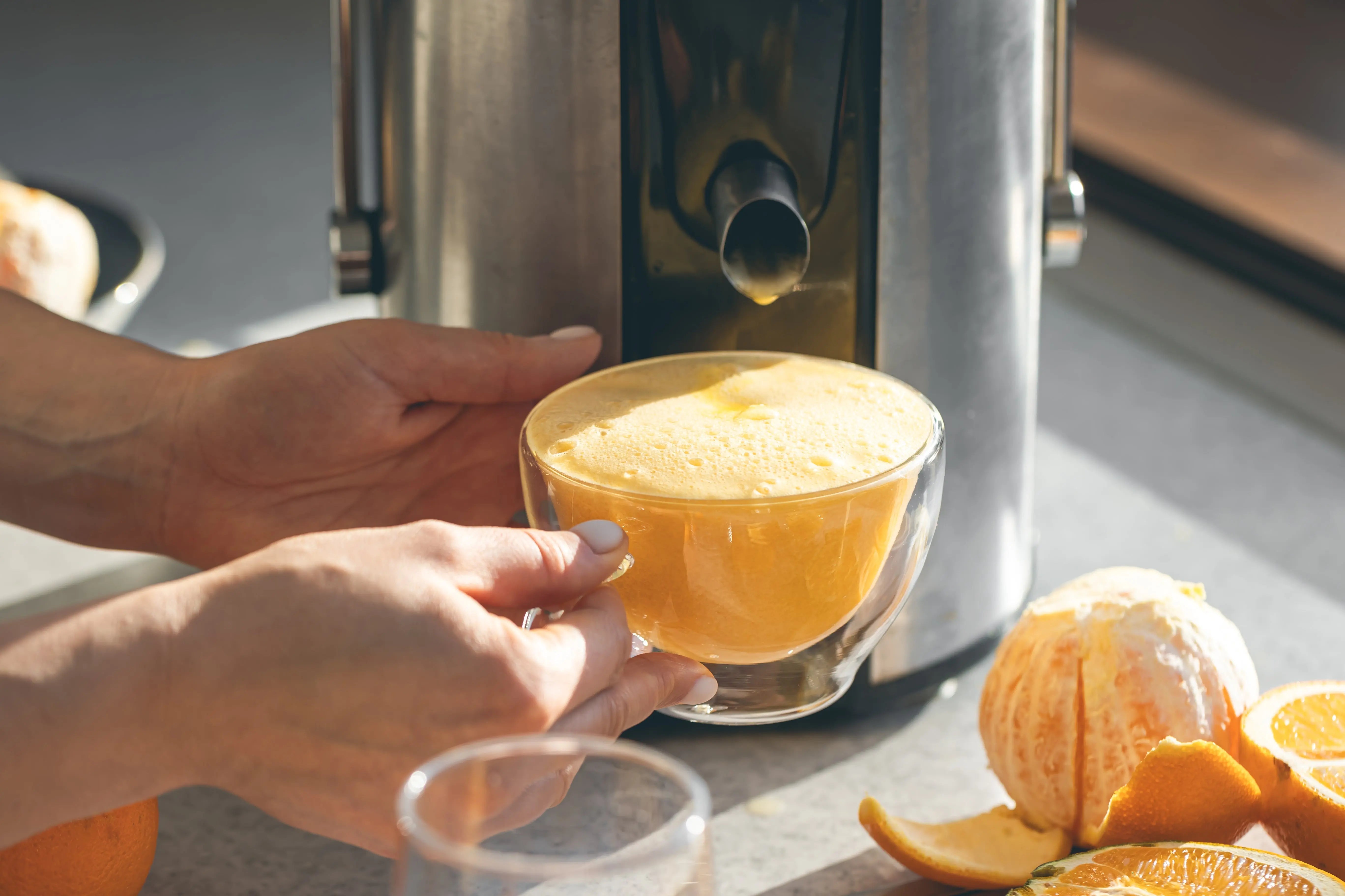 extractor de jugos de prensado frío Kuvings