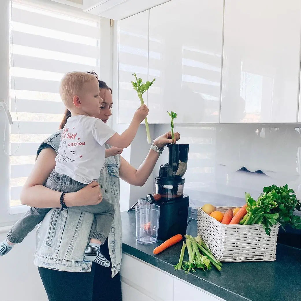 Jugo de apio | Exprimidor de apio REVO830 - Kuvings México